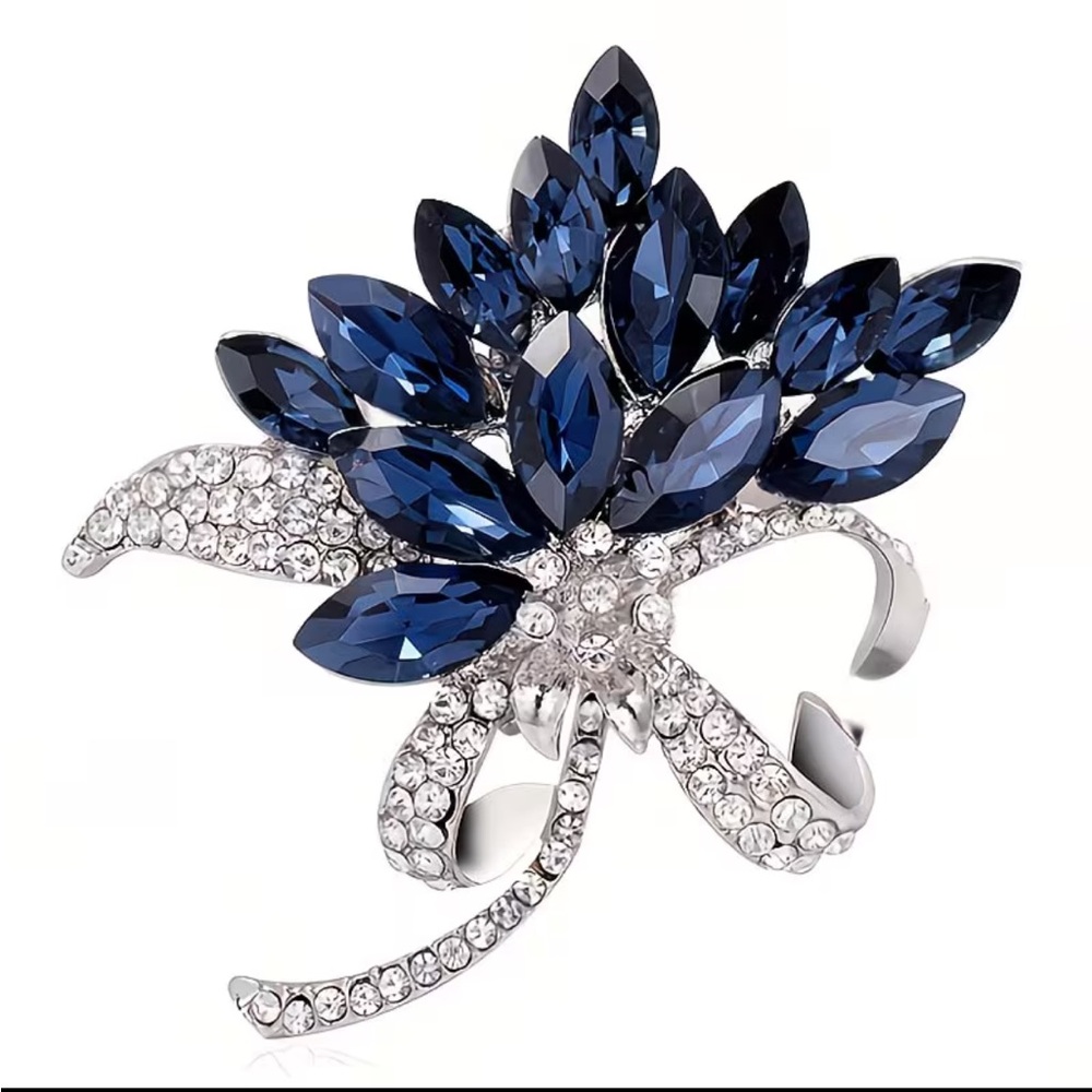 Elegant Blue and Silver Floral Brooch nwt